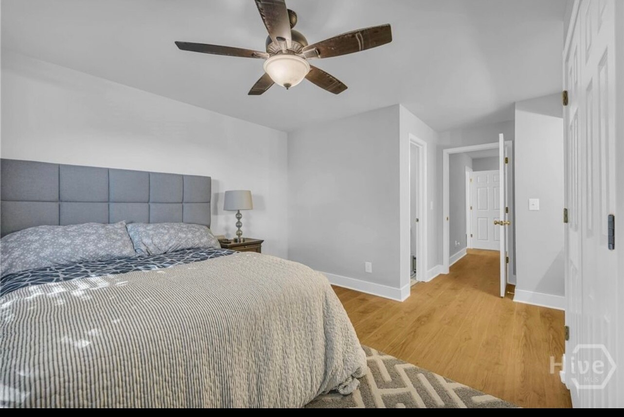 Building Photo - 210 Appleby Dr