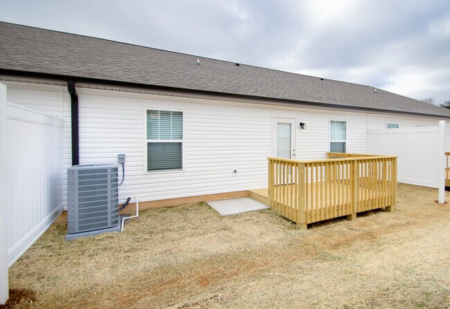 Building Photo - 7316 Woodpecker Wy