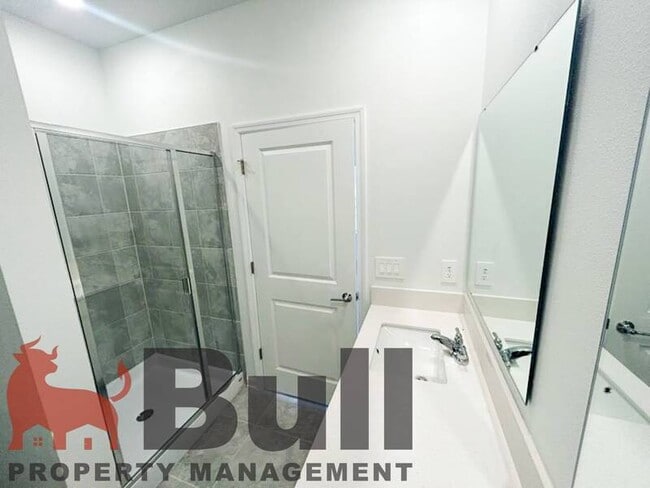Building Photo - 6033 Blissful St