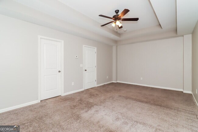 Building Photo - 412 Fieldcrest Dr