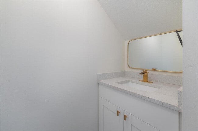 Building Photo - 4735 W Vasconia St