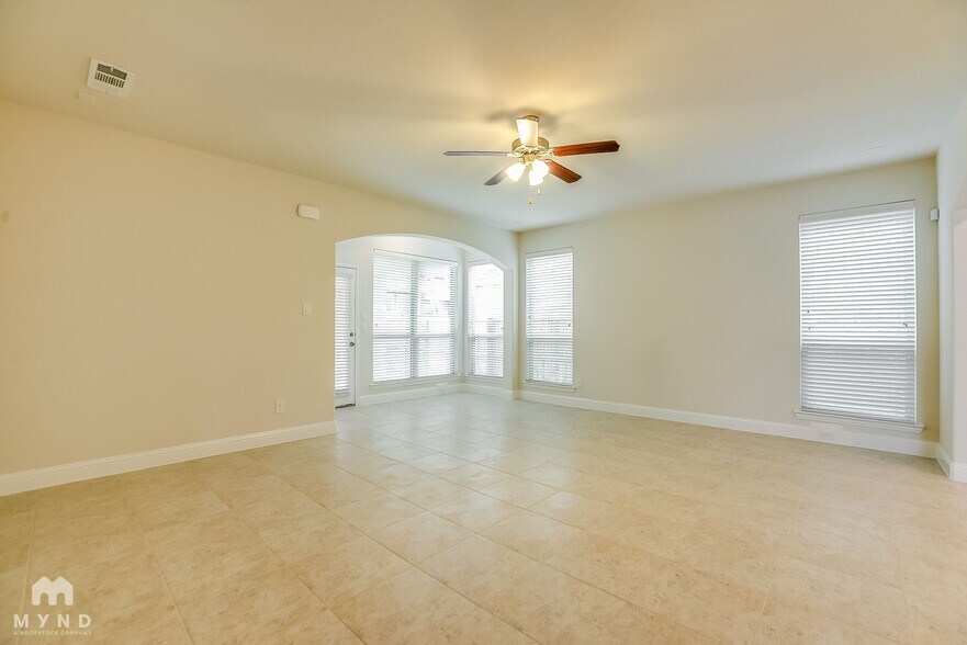 Building Photo - 3301 Damsel Sauvage Ln