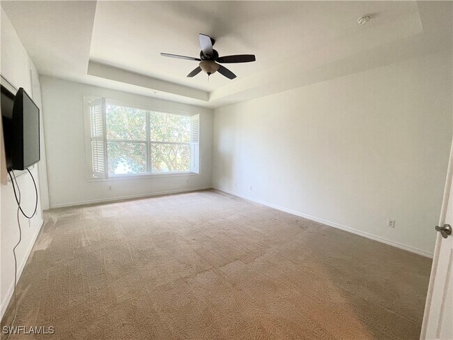Building Photo - 1370 Mariposa Cir