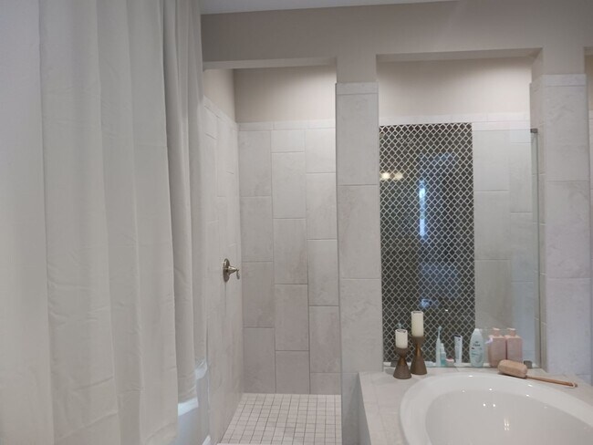 Building Photo - Here is your chance to live in Model Home!...