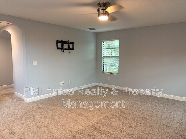 Building Photo - 12860 Satin Lily Dr