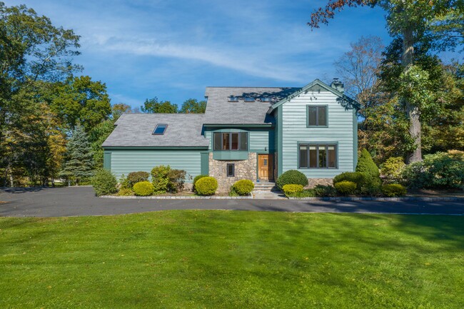 Primary Photo - 388 Taconic Rd