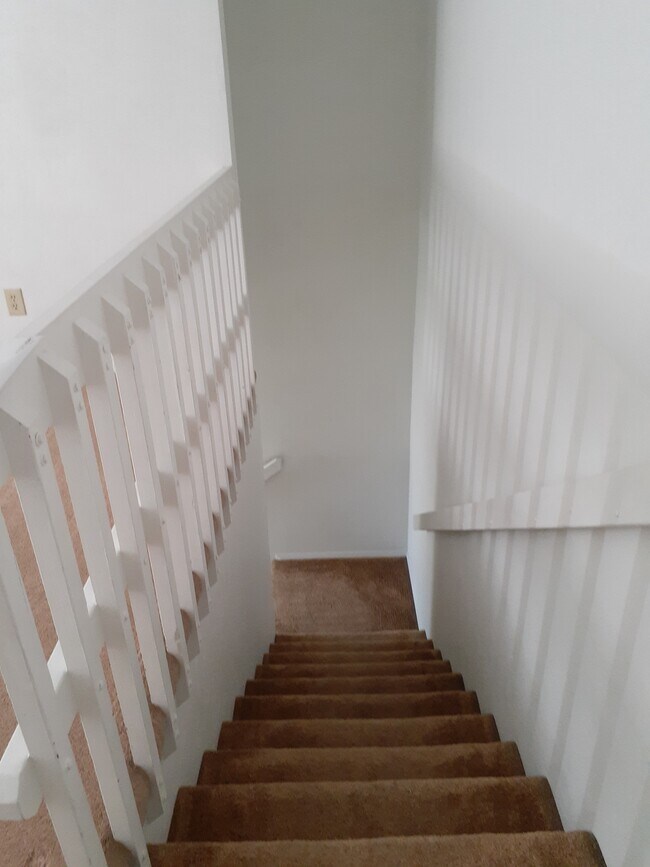 Building Photo - 406 Ridges Blvd