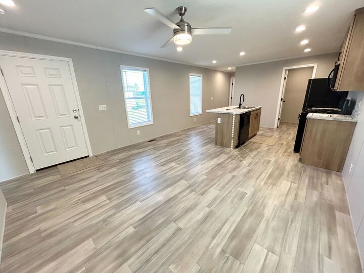 Building Photo - 52962 N Yorktown Ct