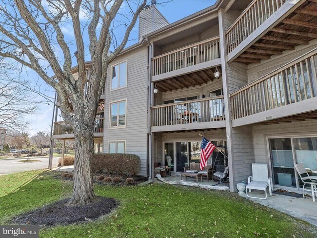 Building Photo - 7024 Channel Village Ct