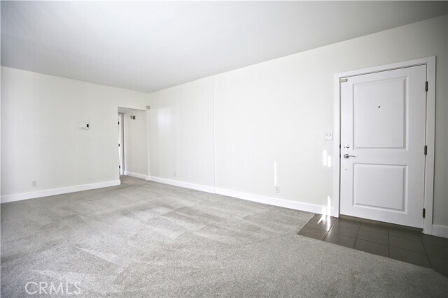Building Photo - 10982 Roebling Ave