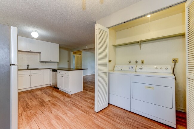 Building Photo - 840 North St