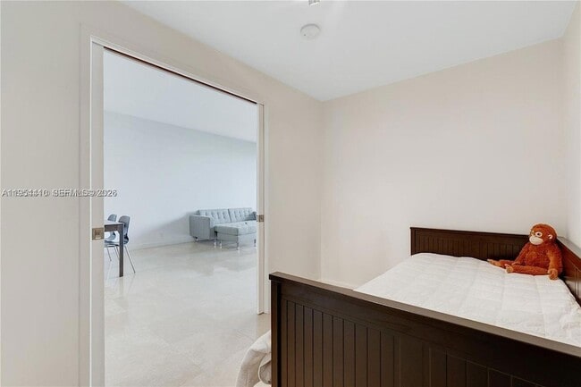 Building Photo - 201 Crandon Blvd