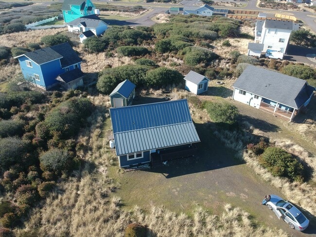 Building Photo - 451 Skylark St SW