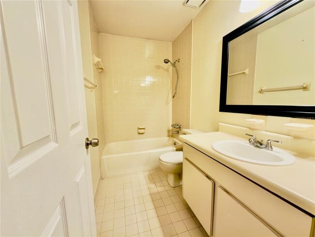 Building Photo - 5323 11th St Cir E