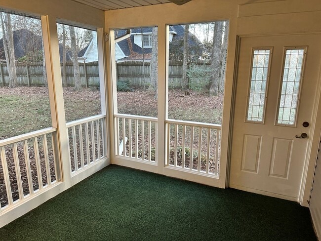 Building Photo - Beautiful Bevington Pines Three Bedroom Duplex