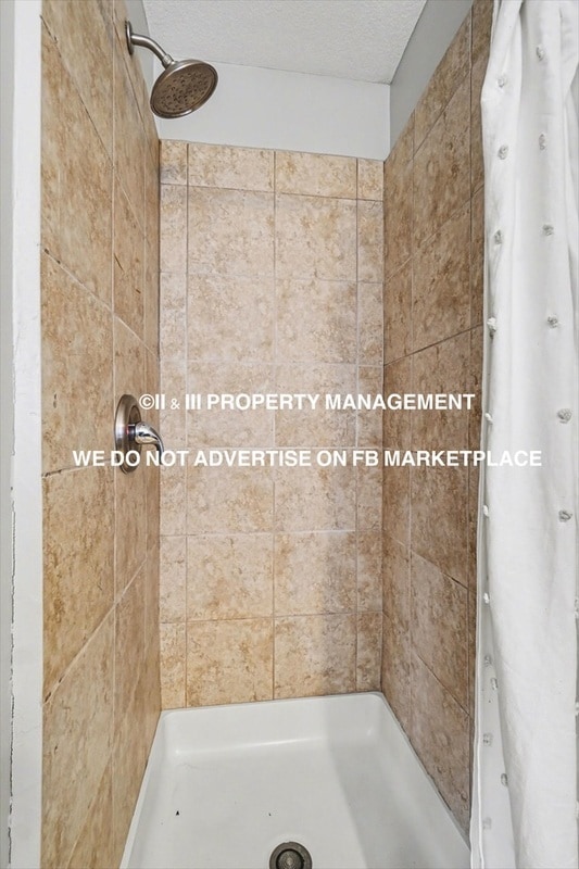 Building Photo - 2900 E Red Bridge Rd