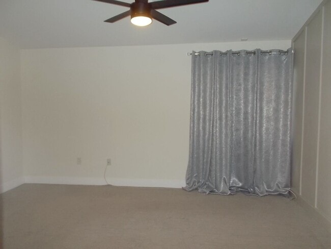 Building Photo - 519 Crimson View Pl