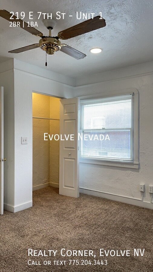 Building Photo - 219 E 7th St