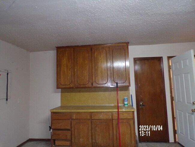 Building Photo - 2408 NW Redwood Ln