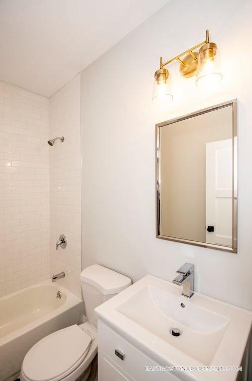 Building Photo - 66 Lubec St