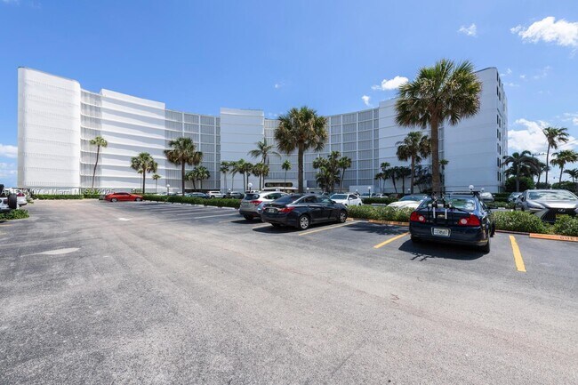 Building Photo - 3590 S Ocean Blvd