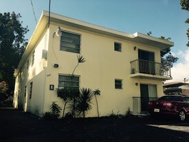 Building Photo - 528 SW 6th St