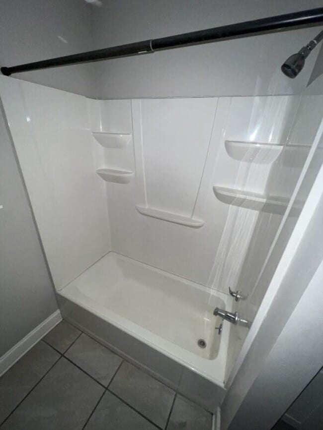 Building Photo - Spacious 4-bedroom 2.5-bathroom Home with Modern Upgrades