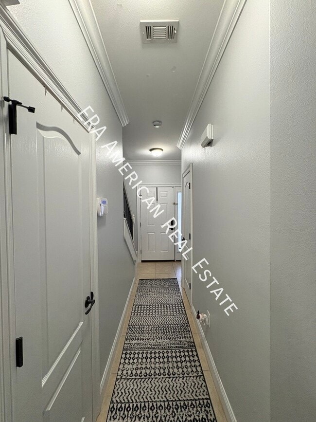 Building Photo - 485 Westgate Wy