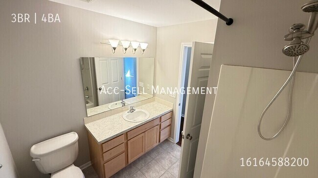 Building Photo - 2125 Orchard Ridge Dr NW