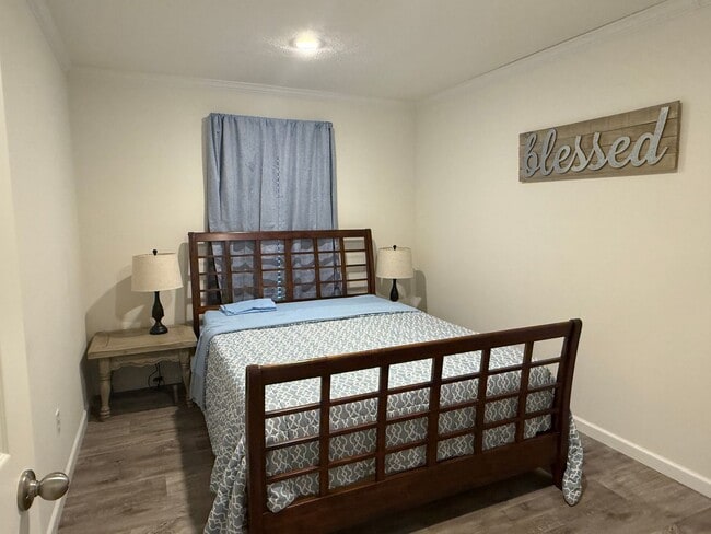 Building Photo - Quiet furnished retreat located in Erwin- Available NOW!