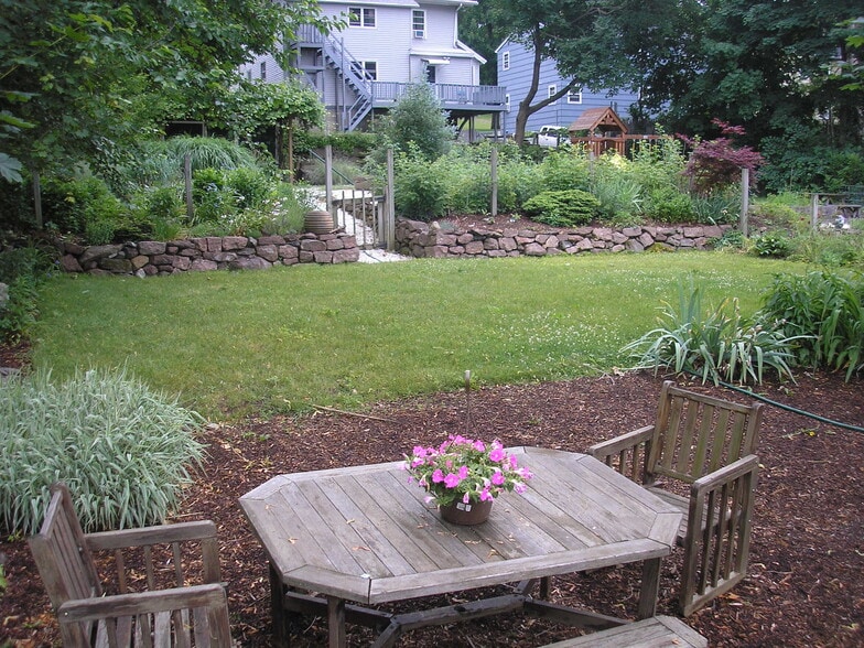 Building Photo - 529 Quinnipiac Ave