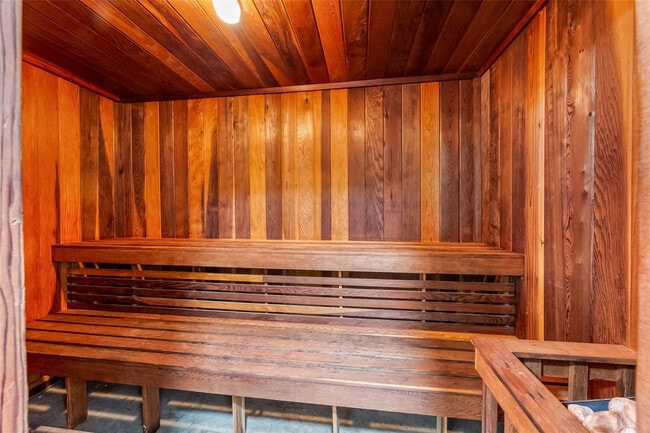 Building Photo - 209 N Fort Lauderdale Beach Blvd