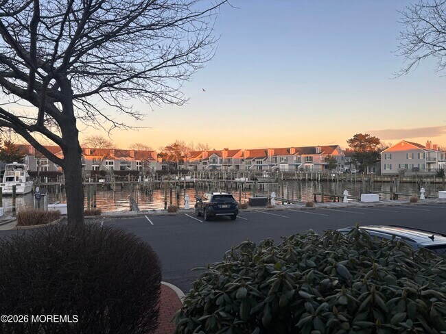 Building Photo - 9 Bay Point Harbour