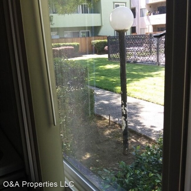 Building Photo - 1 br, 1 bath Apartment - 3099 Great Falls Way