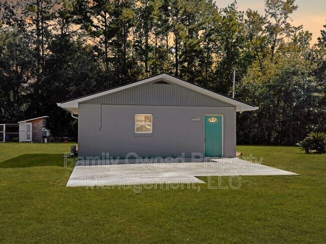 Building Photo - 110 Shady Ln