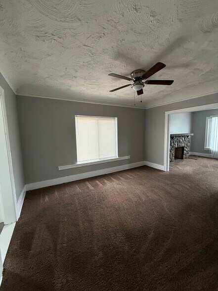 Dining room - 5287 Spokane St