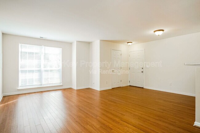 Building Photo - 2611 Ivory Run Way