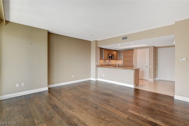 Building Photo - 222 Karen Ave