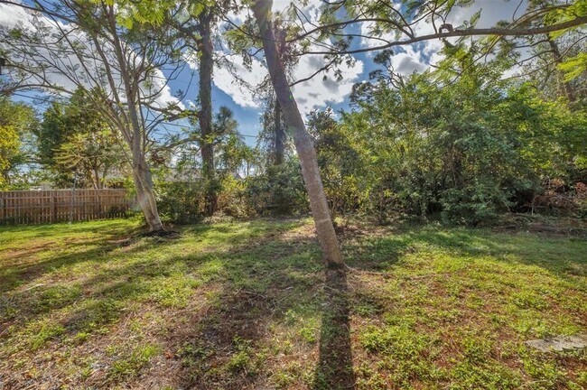 Building Photo - 4290 Yucatan Cir