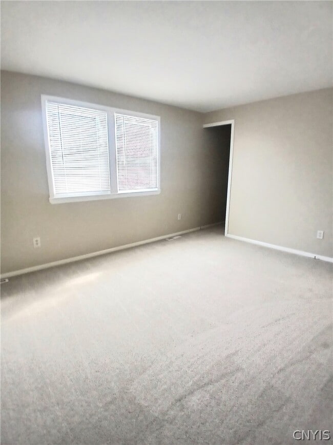 Building Photo - 8244 Mantova Dr