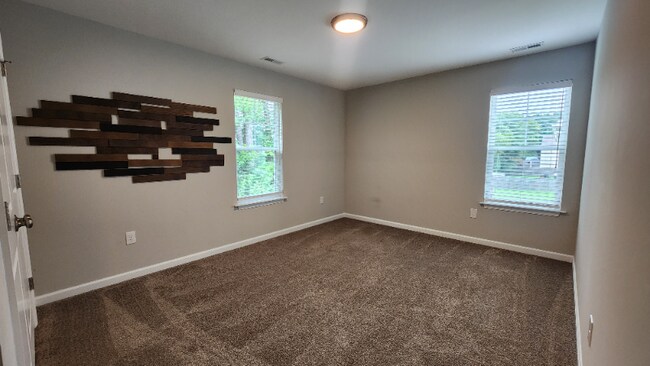 Building Photo - 109 Cabernet Rd