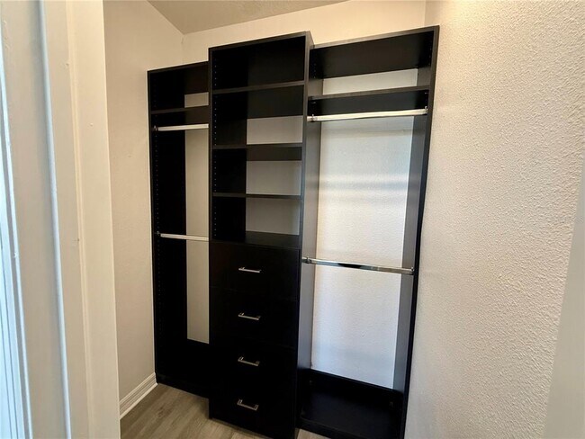 Building Photo - 7011 White Treetop Pl