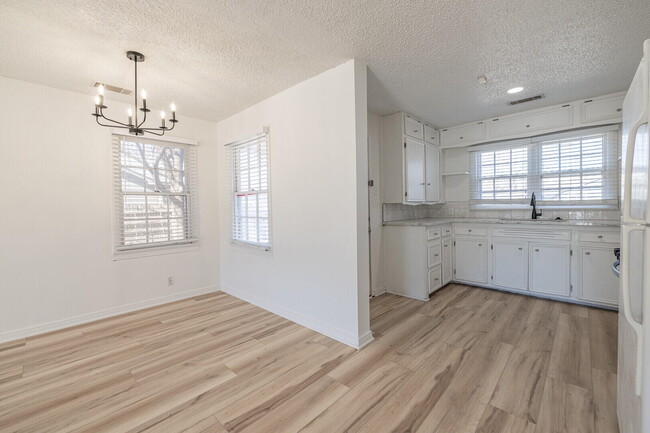 Building Photo - 3514 24th St