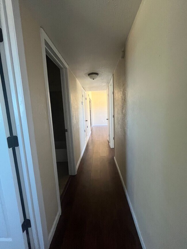 Building Photo - Updated 3 bedroom single-family home