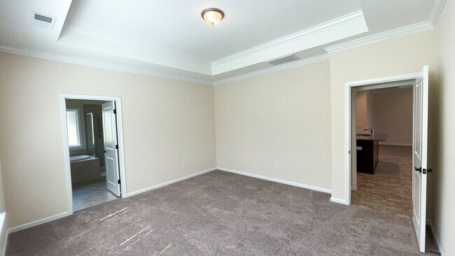 Building Photo - Beautiful home featuring 4 Bedrooms, 3 Full Baths, Flex Space/Office located in the highly sought...