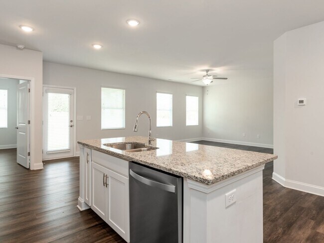Building Photo - 4512 Grove Manor Dr