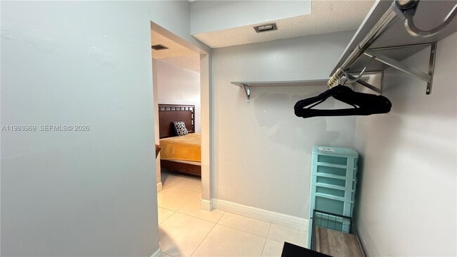 Building Photo - 12500 SW 5th Ct