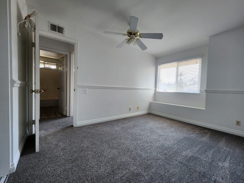 Building Photo - 21416 Vintage Way
