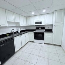 Building Photo - 3980 Oaks Clubhouse Dr