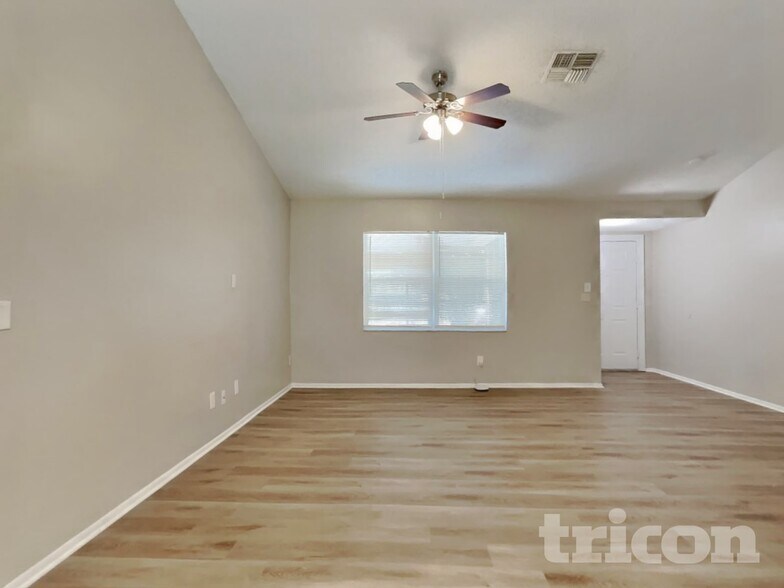 Building Photo - 3154 Macdonald Drive Clearwater FL